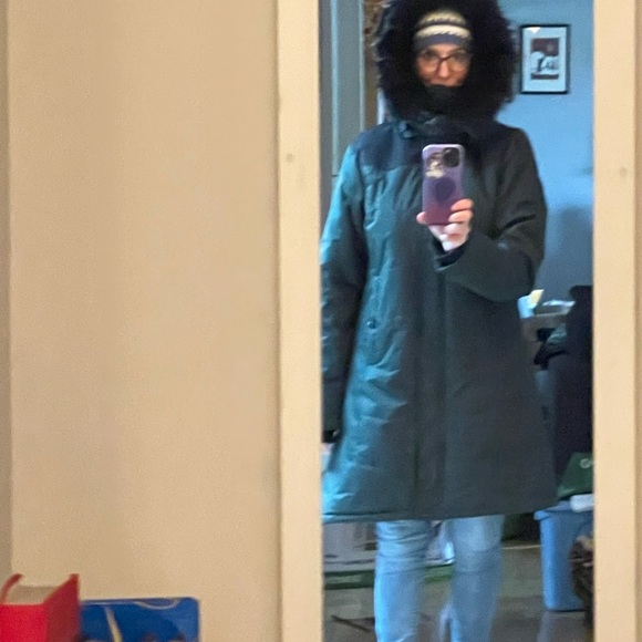 Forest Green with Black trim Winter Parka like new - Picture 4 of 9